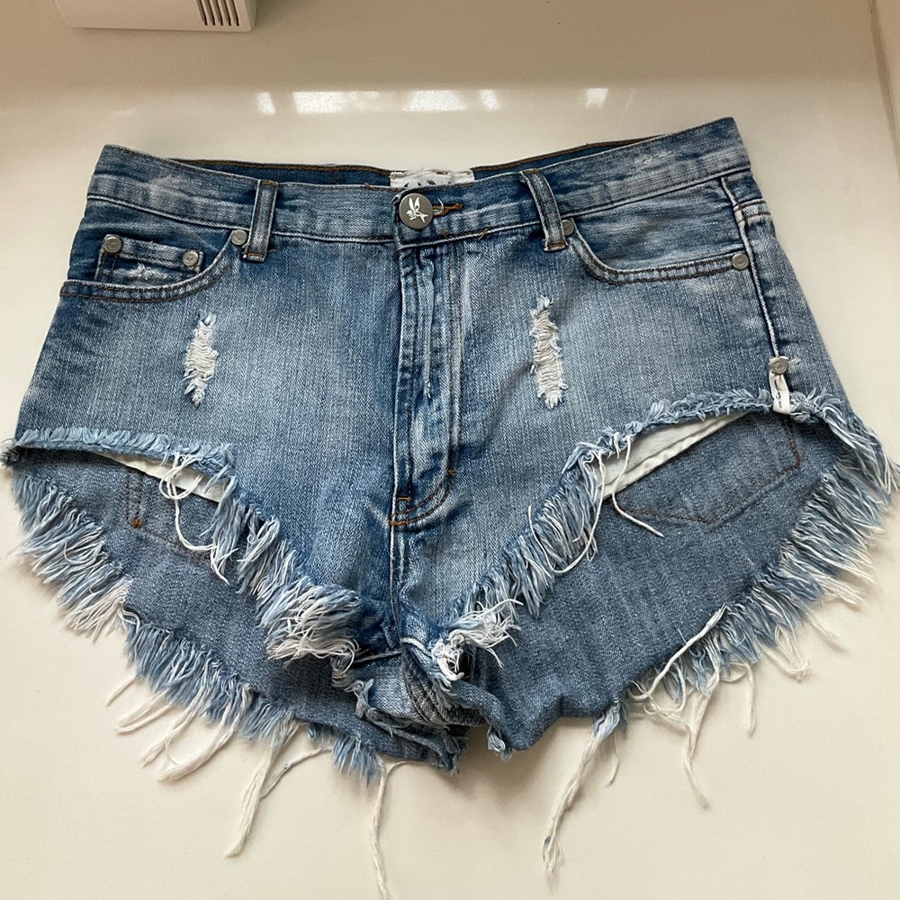 One Teaspoon Rollers jean shorts - Excellent shape - size 28 - low waist